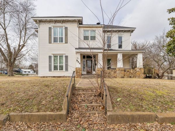 303 N Smith Street , Vinita, OK 74301