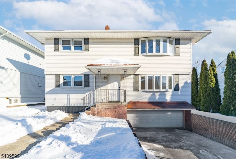 263 E 25th St, Paterson, NJ 07514 Main Photo