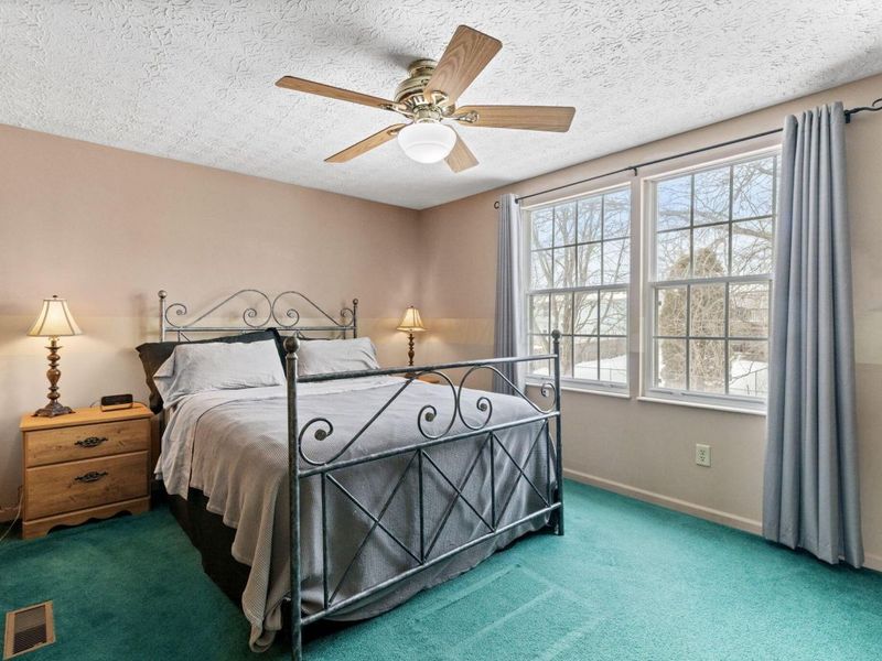 6988 Endsleigh Drive, Reynoldsburg, OH 43068 Photo 11