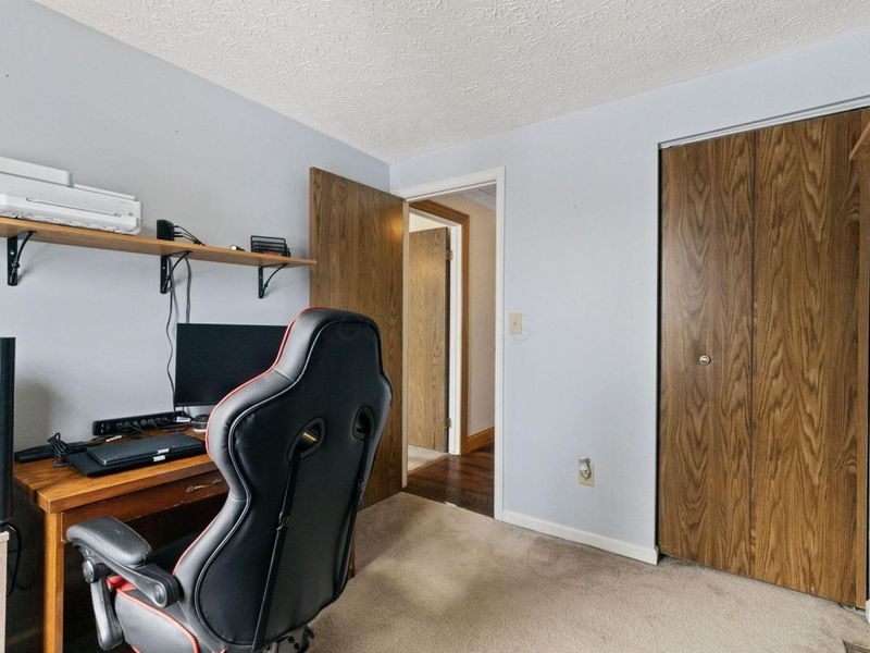 6988 Endsleigh Drive, Reynoldsburg, OH 43068 Photo 16