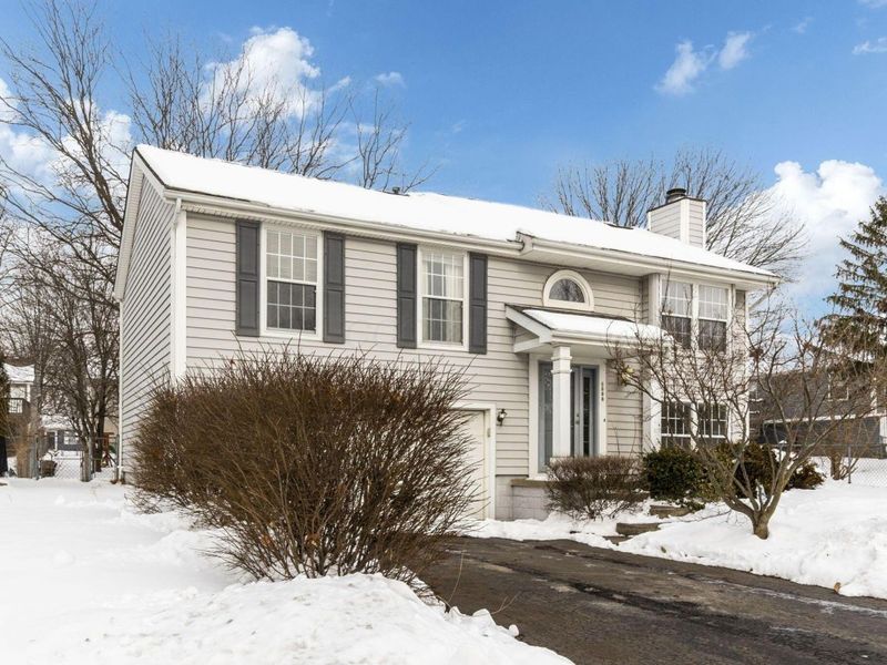 6988 Endsleigh Drive, Reynoldsburg, OH 43068 Photo 2