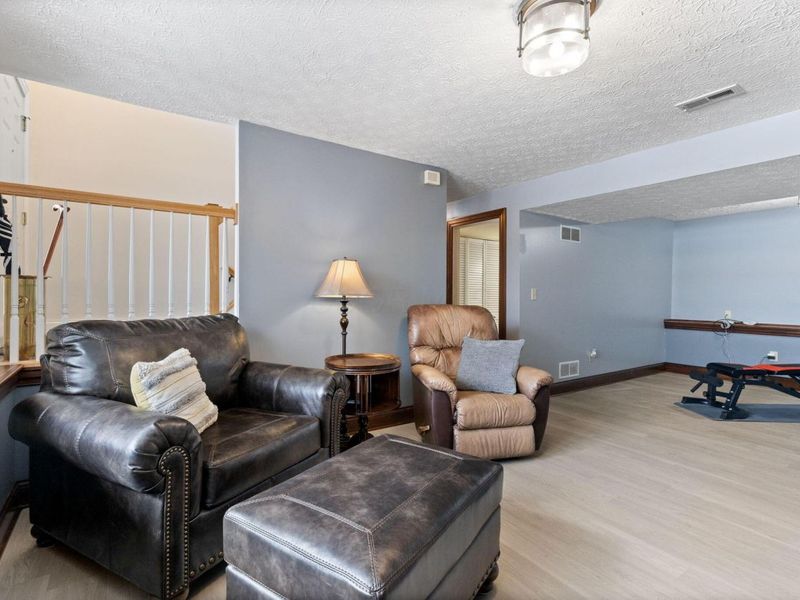 6988 Endsleigh Drive, Reynoldsburg, OH 43068 Photo 24