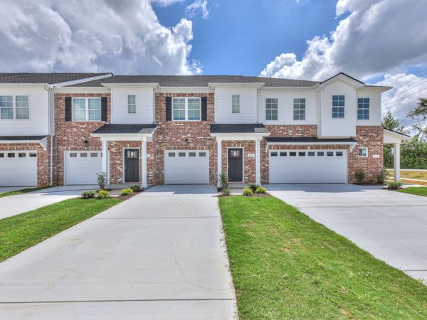 29 Hardwood Rd , Tullahoma, TN 37388