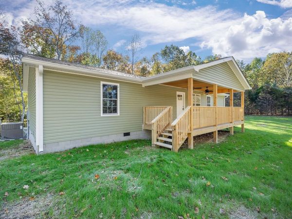 1053 Benton Tidwell Rd , Hilham, TN 38568