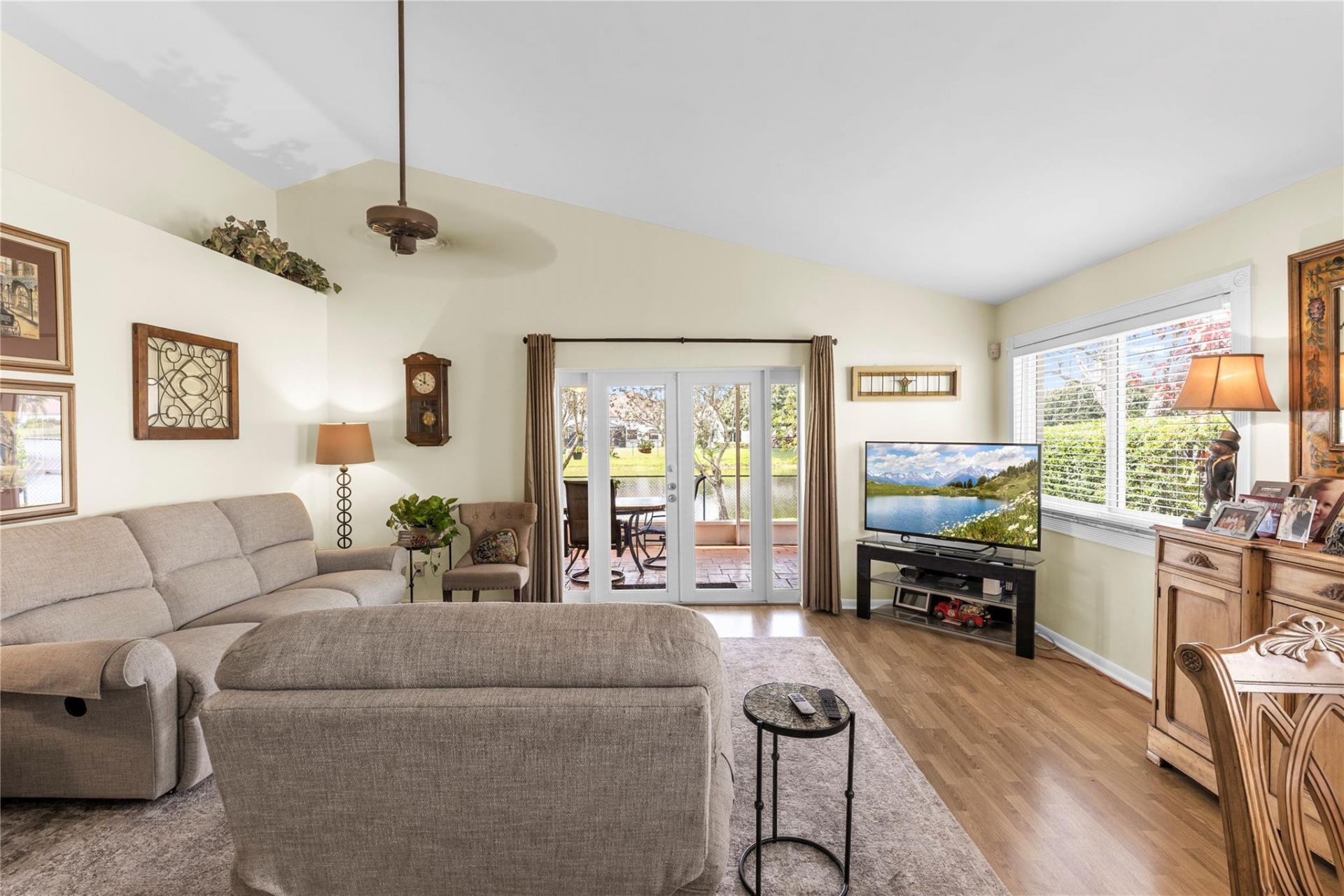 2933 Myrtle Oak Circle, Davie, FL 33328 Photo