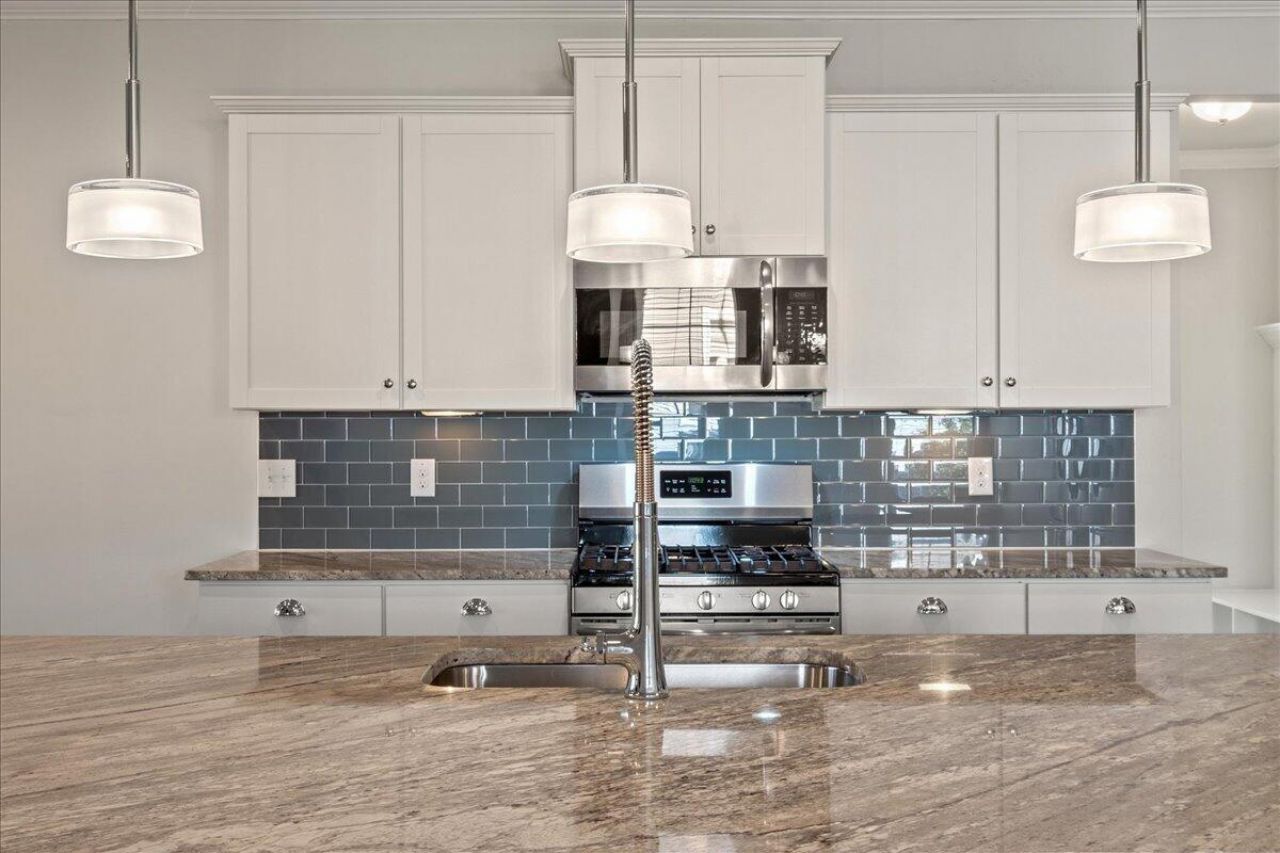 1241 Hammrick Lane Photo 19