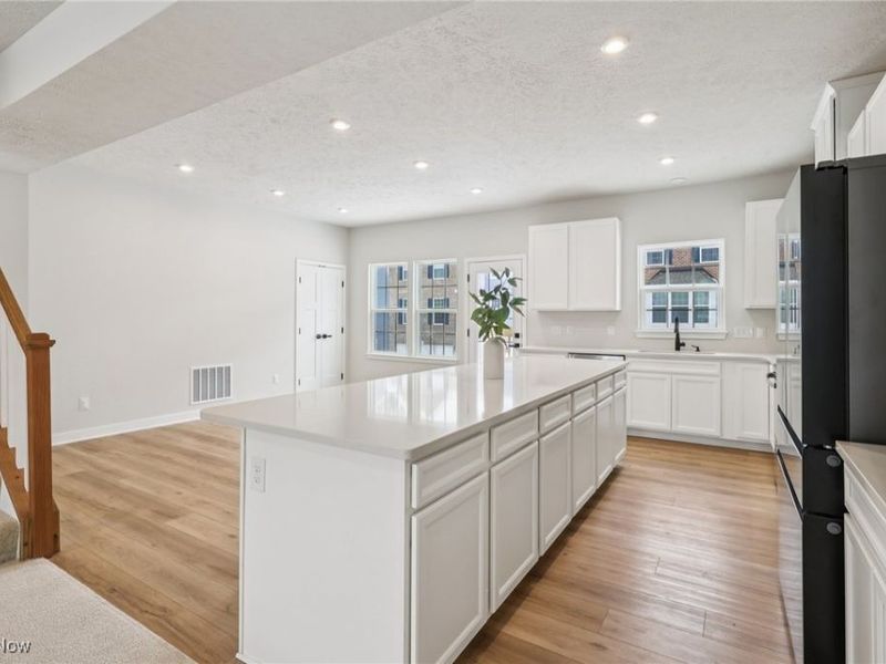 1138 Bean Lane, Akron, OH 44313 Photo 12