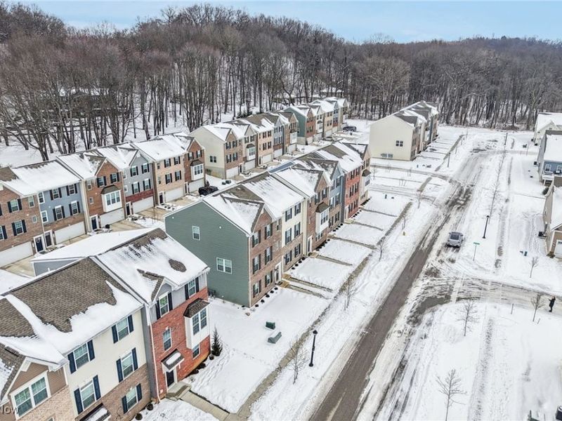 1138 Bean Lane, Akron, OH 44313 Photo 3