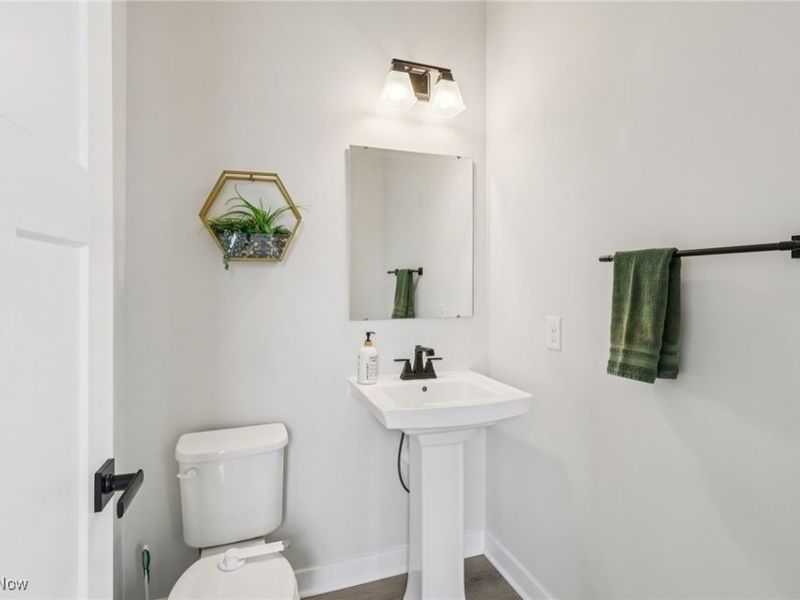 1138 Bean Lane, Akron, OH 44313 Photo 8