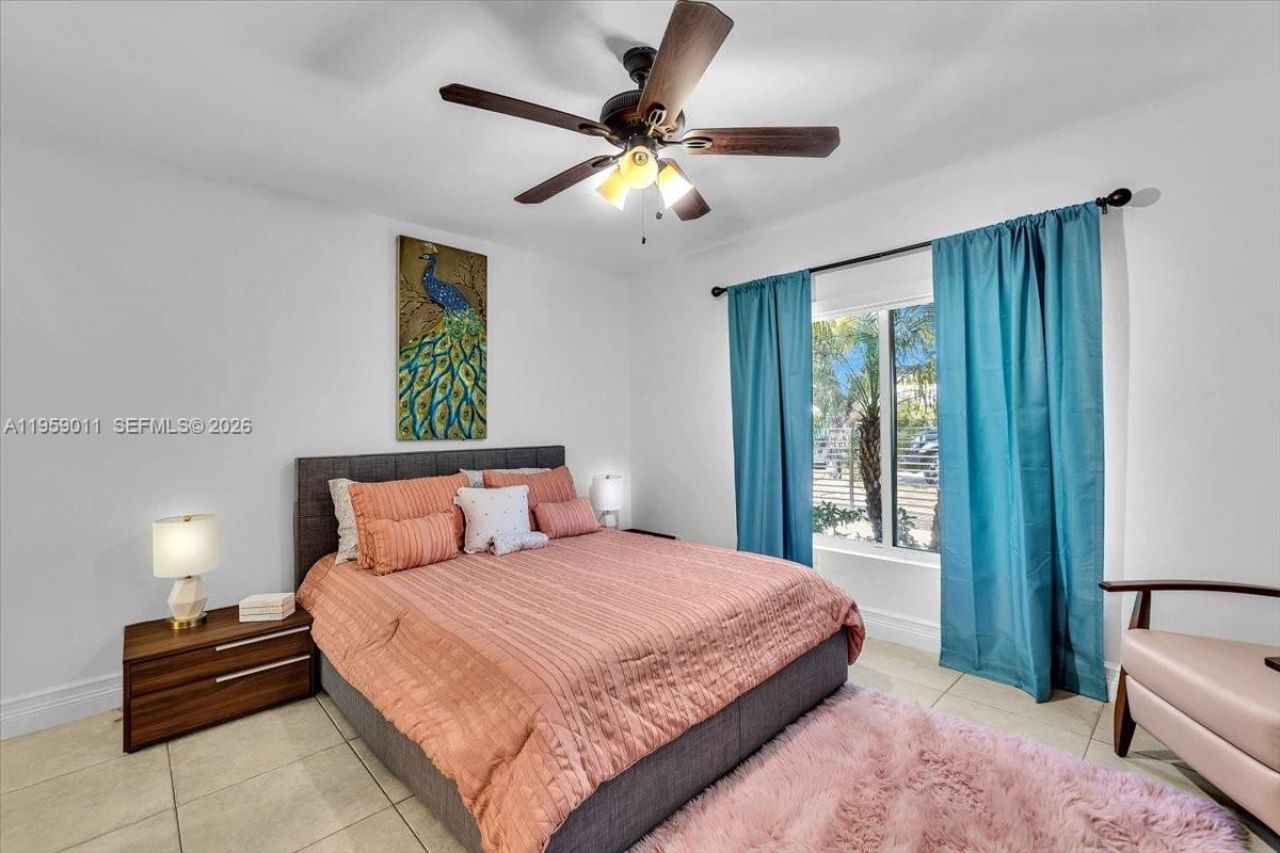 1700 Cleveland Rd, Miami Beach, FL 33141 Photo