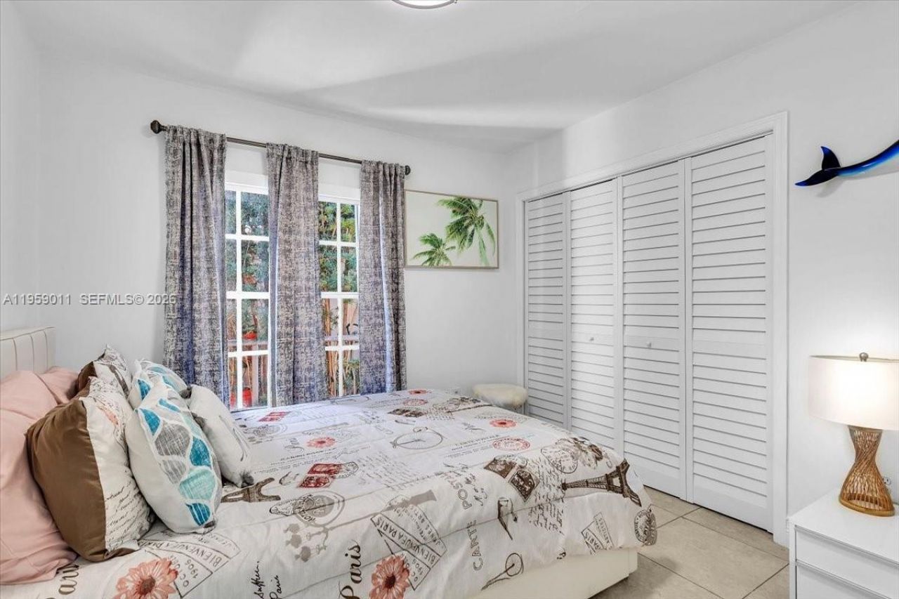 1700 Cleveland Rd, Miami Beach, FL 33141 Photo