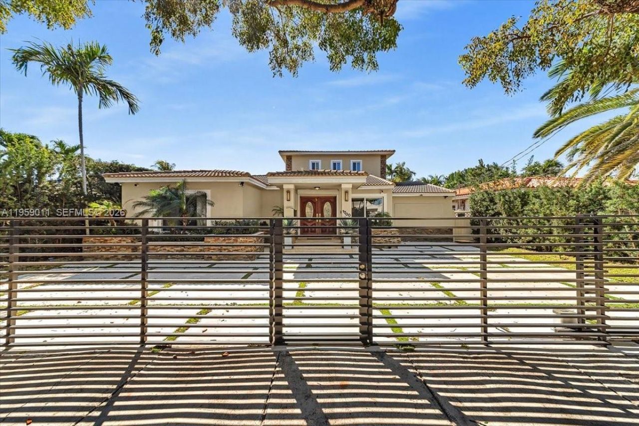 1700 Cleveland Rd, Miami Beach, FL 33141 Photo