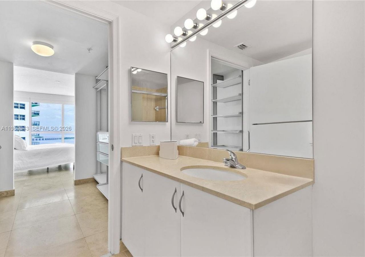 1750 N Bayshore Dr , Unit 3301, Miami, FL 33132 Photo