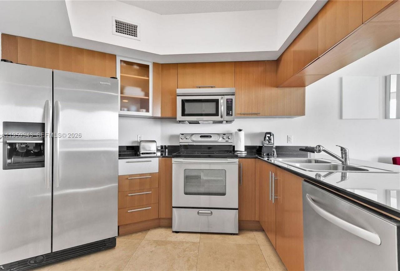 1750 N Bayshore Dr , Unit 3301, Miami, FL 33132 Photo