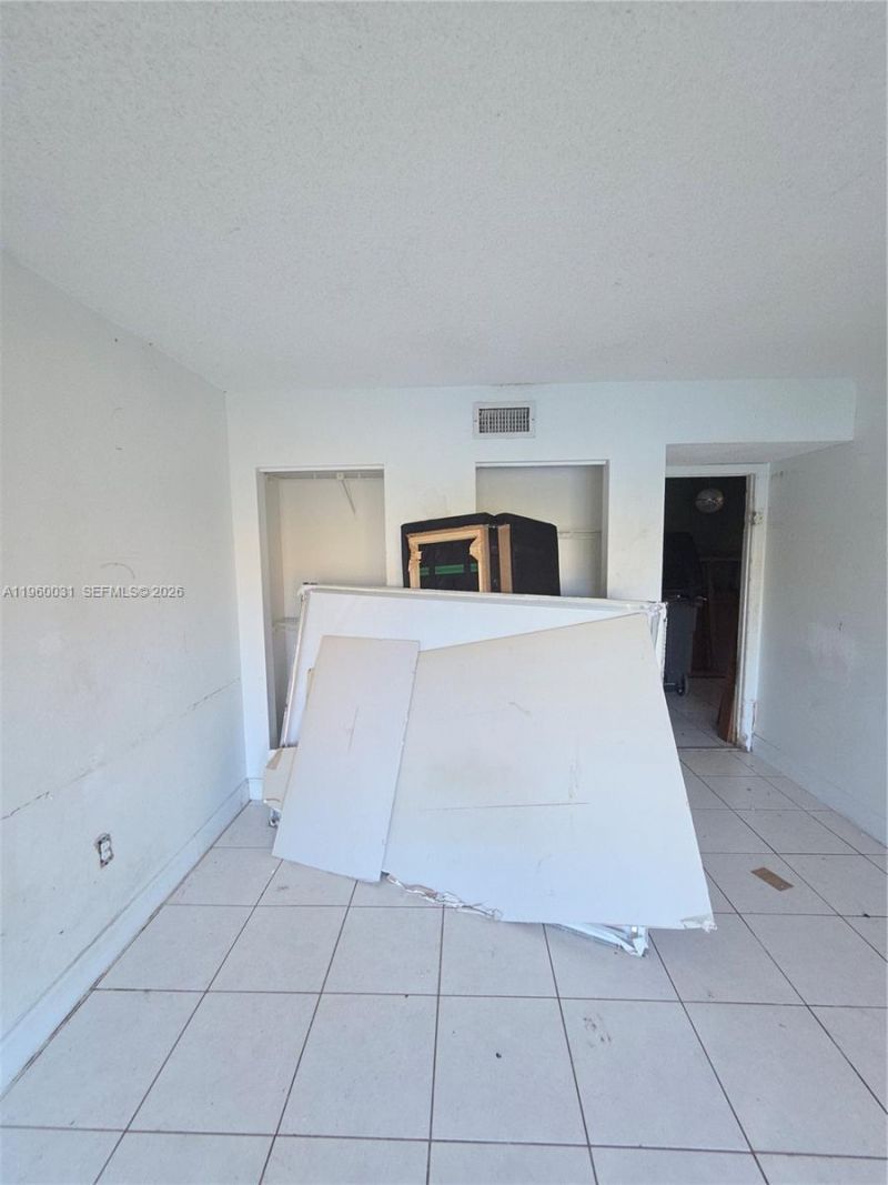15675 SW 82nd Cir Ln, Unit 3-3, Miami, FL 33193 Photo