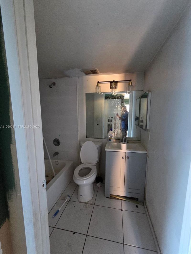 15675 SW 82nd Cir Ln, Unit 3-3, Miami, FL 33193 Photo