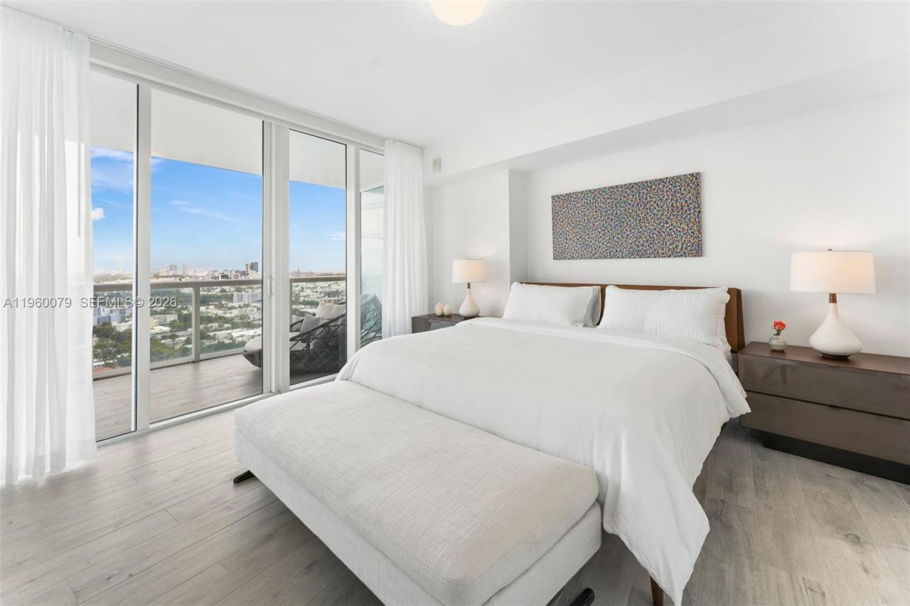 450 Alton Rd, Unit 2806, Miami Beach, FL 33139 Photo