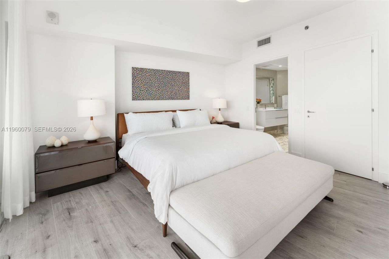 450 Alton Rd, Unit 2806, Miami Beach, FL 33139 Photo