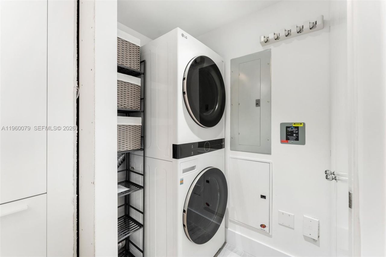 450 Alton Rd, Unit 2806, Miami Beach, FL 33139 Photo