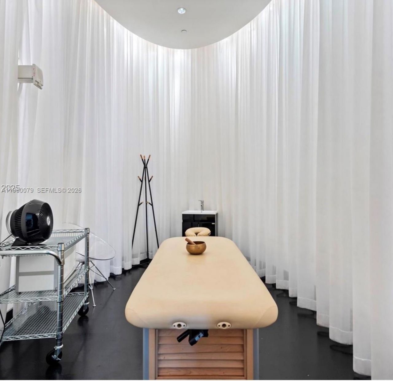 450 Alton Rd, Unit 2806, Miami Beach, FL 33139 Photo