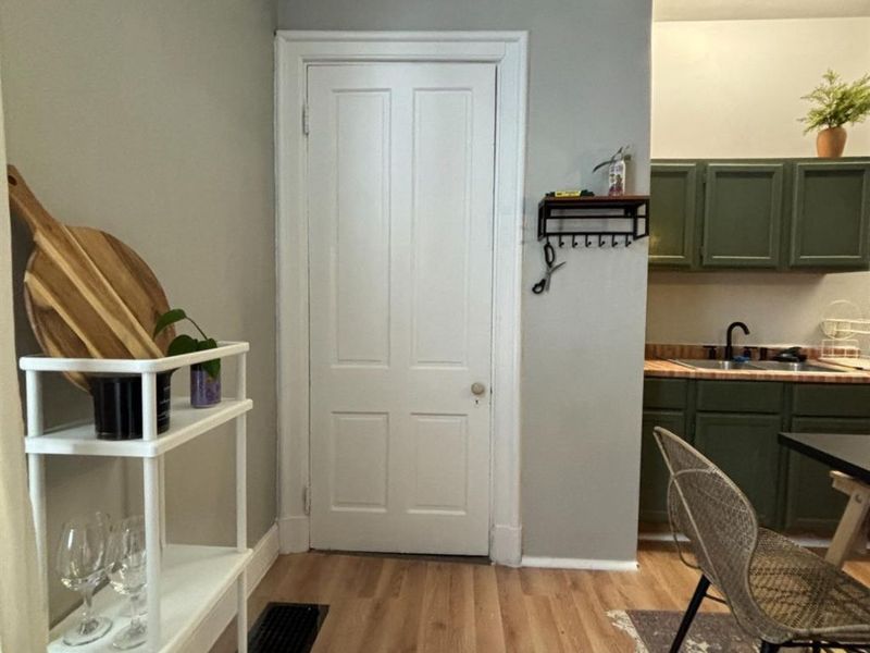 96 Juergens Avenue, Cincinnati, OH 45220 Photo 6