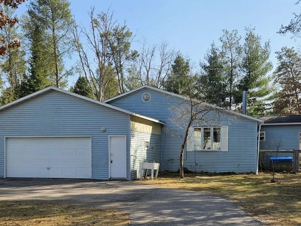 W5633 Deer Park Drive, New Lisbon, WI 53950