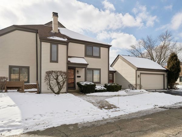 1265 Franklin Lane, Buffalo Grove, IL 60089