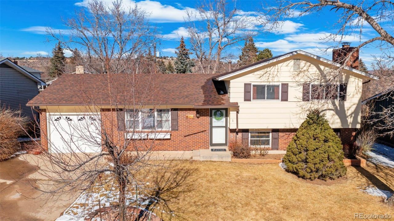 914 Hoorne Avenue, Colorado Springs, CO 80907 Main Photo