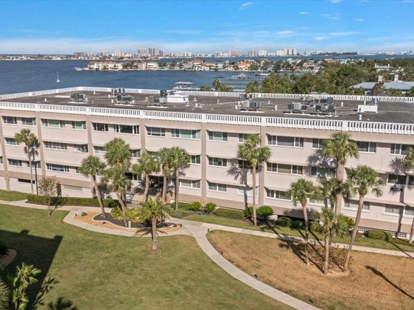 100 BLUFF VIEW DRIVE, Unit 209B, BELLEAIR BLUFFS, FL 33770