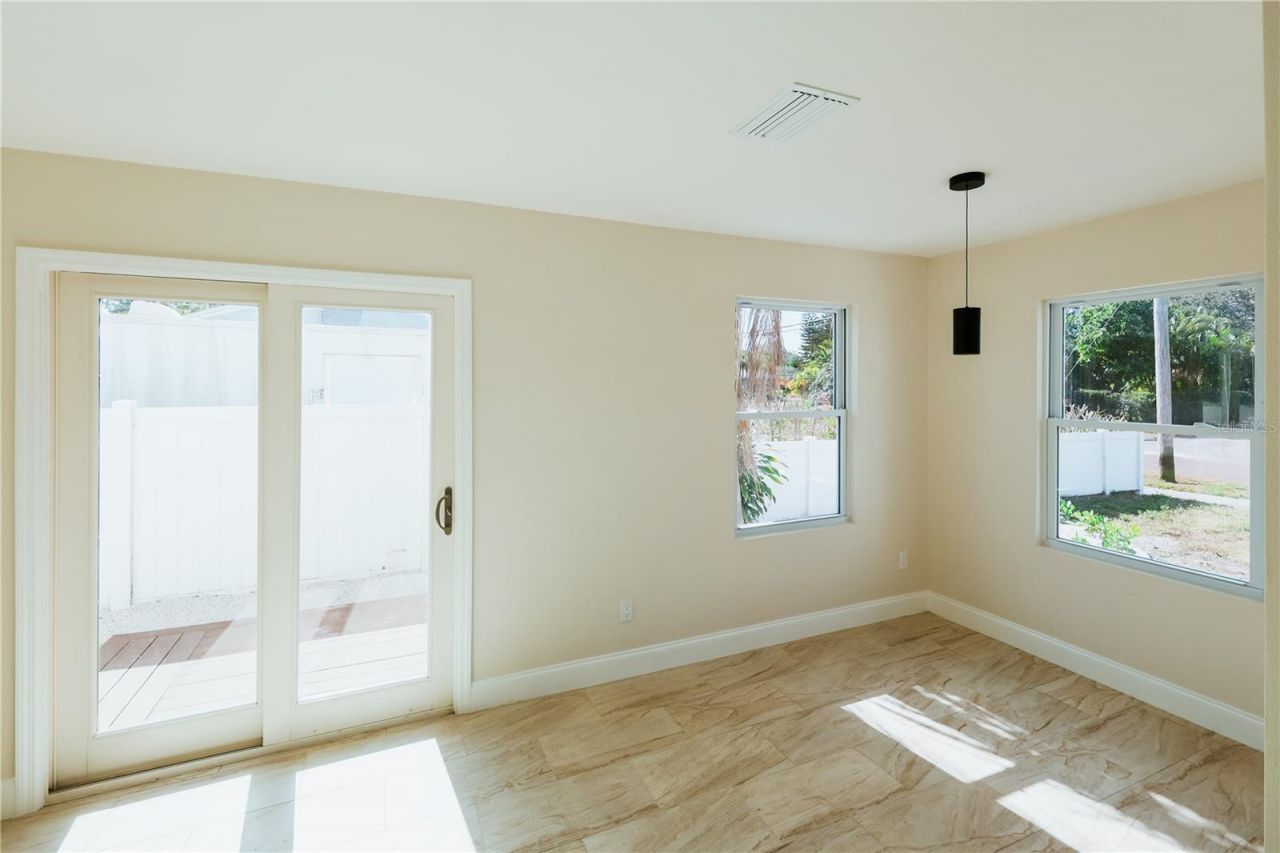 908 61st Street S, Gulfport, FL 33707 Photo
