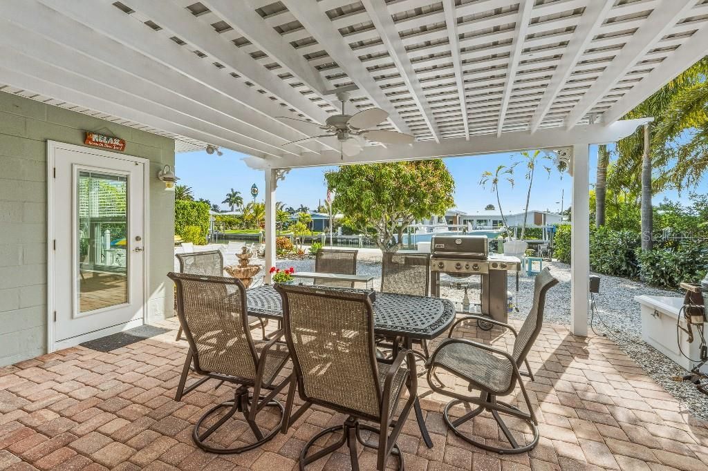 529 67th Street, Holmes Beach, FL 34217 Photo