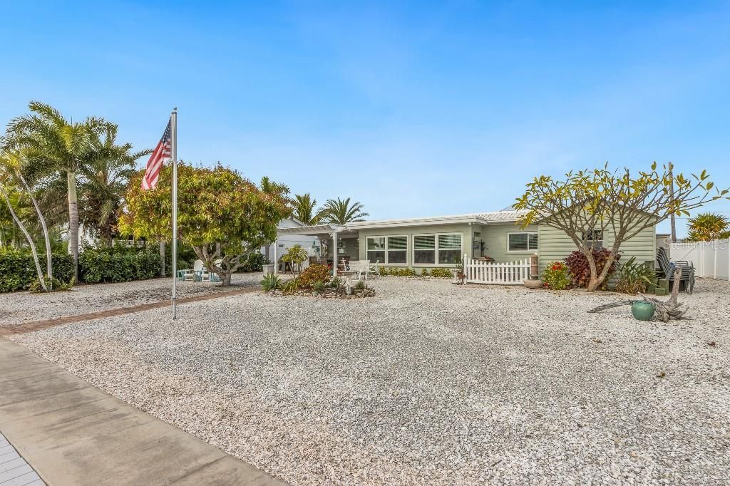 529 67th Street, Holmes Beach, FL 34217 Photo