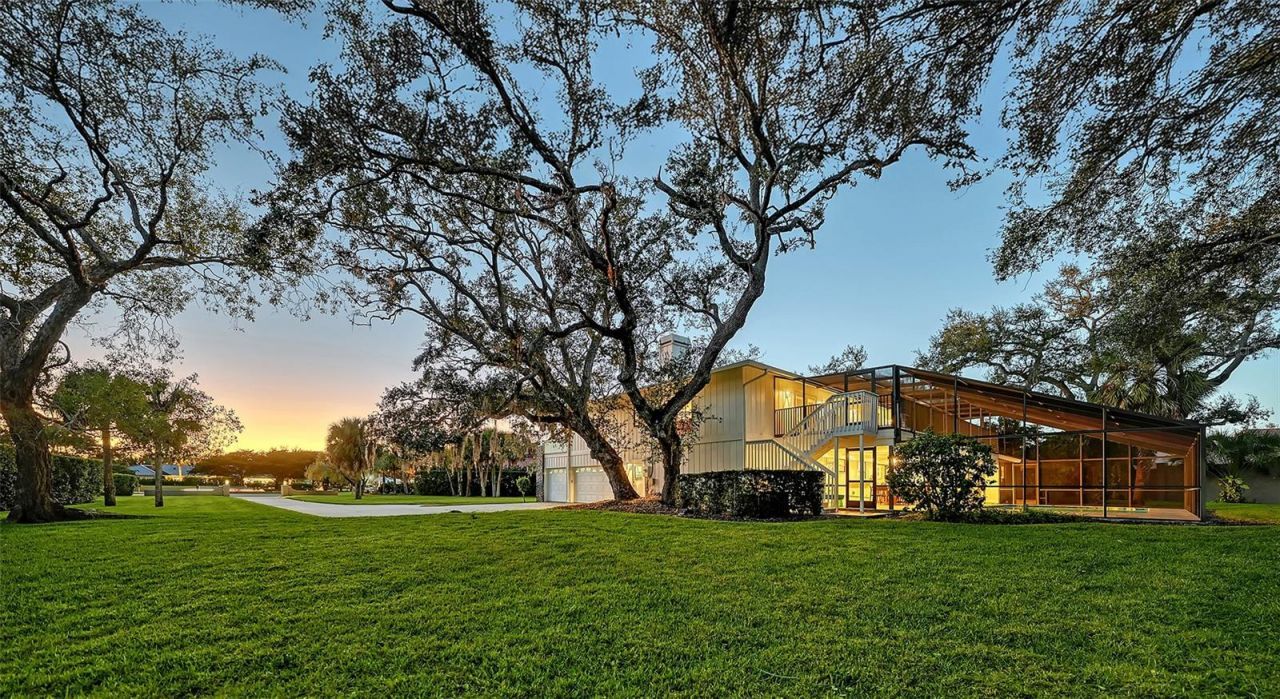 3783 Beneva Oaks Boulevard, Sarasota, FL 34238 Photo