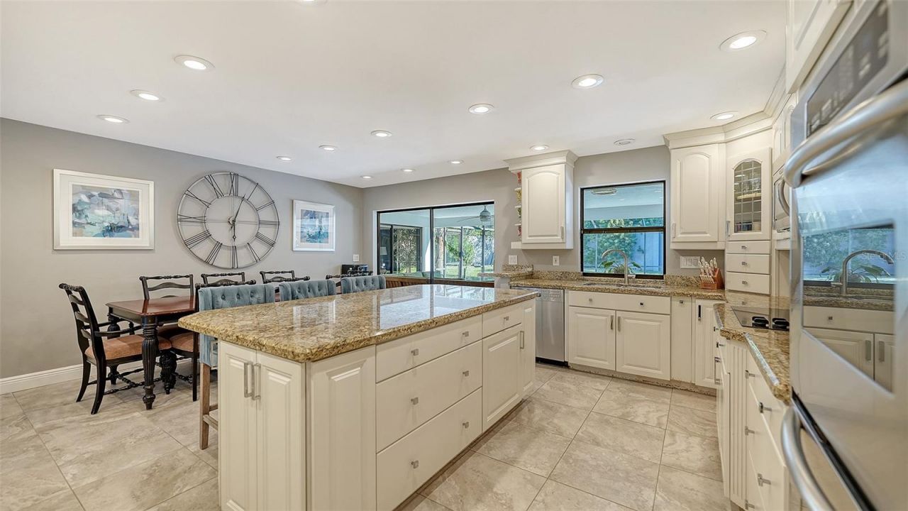 3783 Beneva Oaks Boulevard, Sarasota, FL 34238 Photo