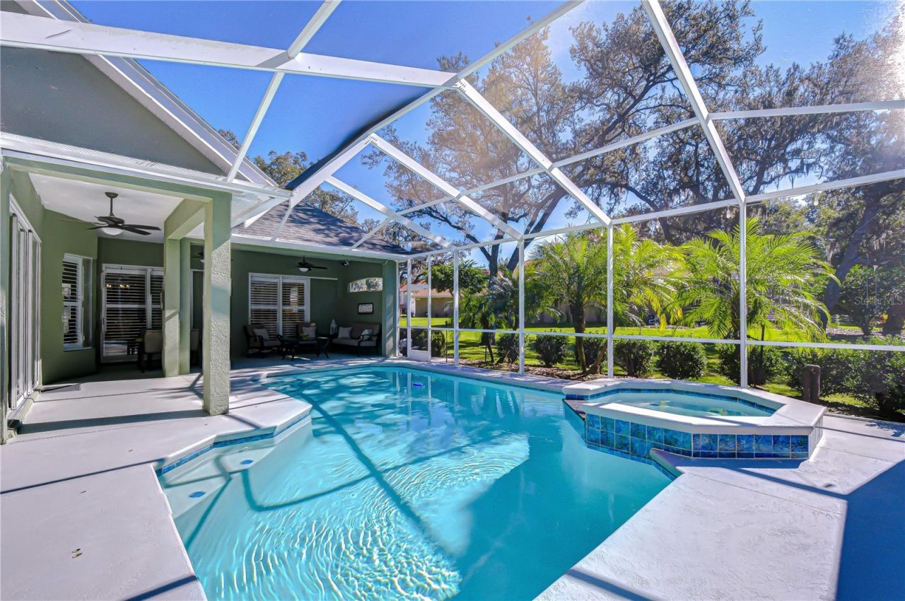 5114 Sylvan Oaks Drive, Valrico, FL 33596 Photo