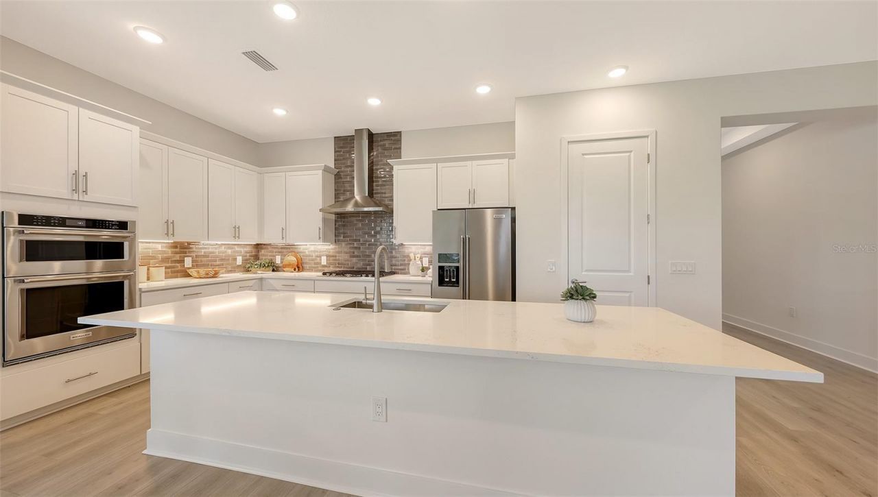 705 Anegada Lane, Sarasota, FL 34234 Photo