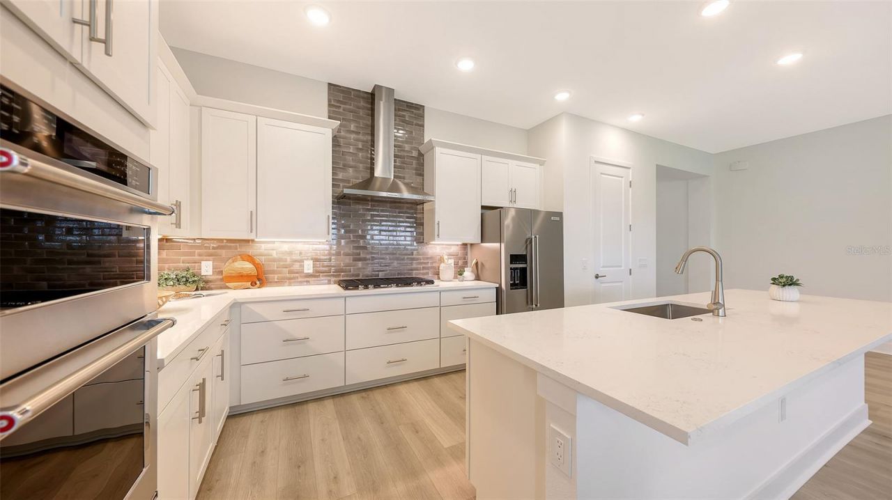 705 Anegada Lane, Sarasota, FL 34234 Photo