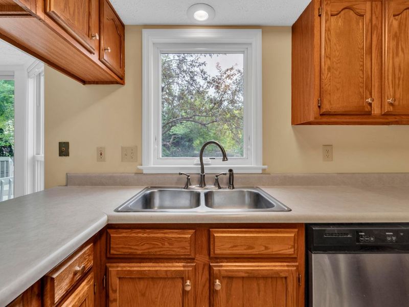 5609 Sandbrook Lane, Hilliard, OH 43026 Photo 10