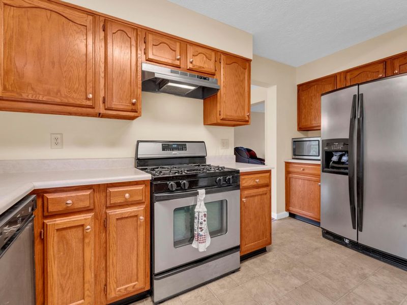 5609 Sandbrook Lane, Hilliard, OH 43026 Photo 14