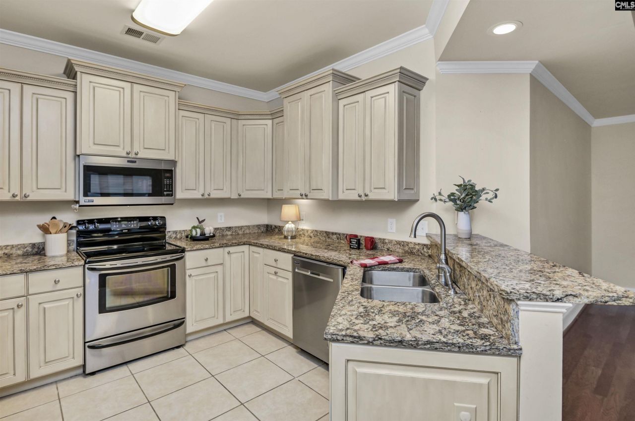 39 Palmetto Wood Court  Photo 15