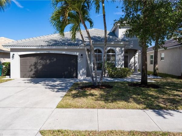 8302 Laurel Lakes WAY, NAPLES, FL 34119