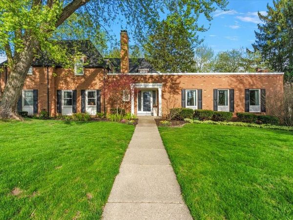 950 San Jose Drive SE, Grand Rapids, MI 49506