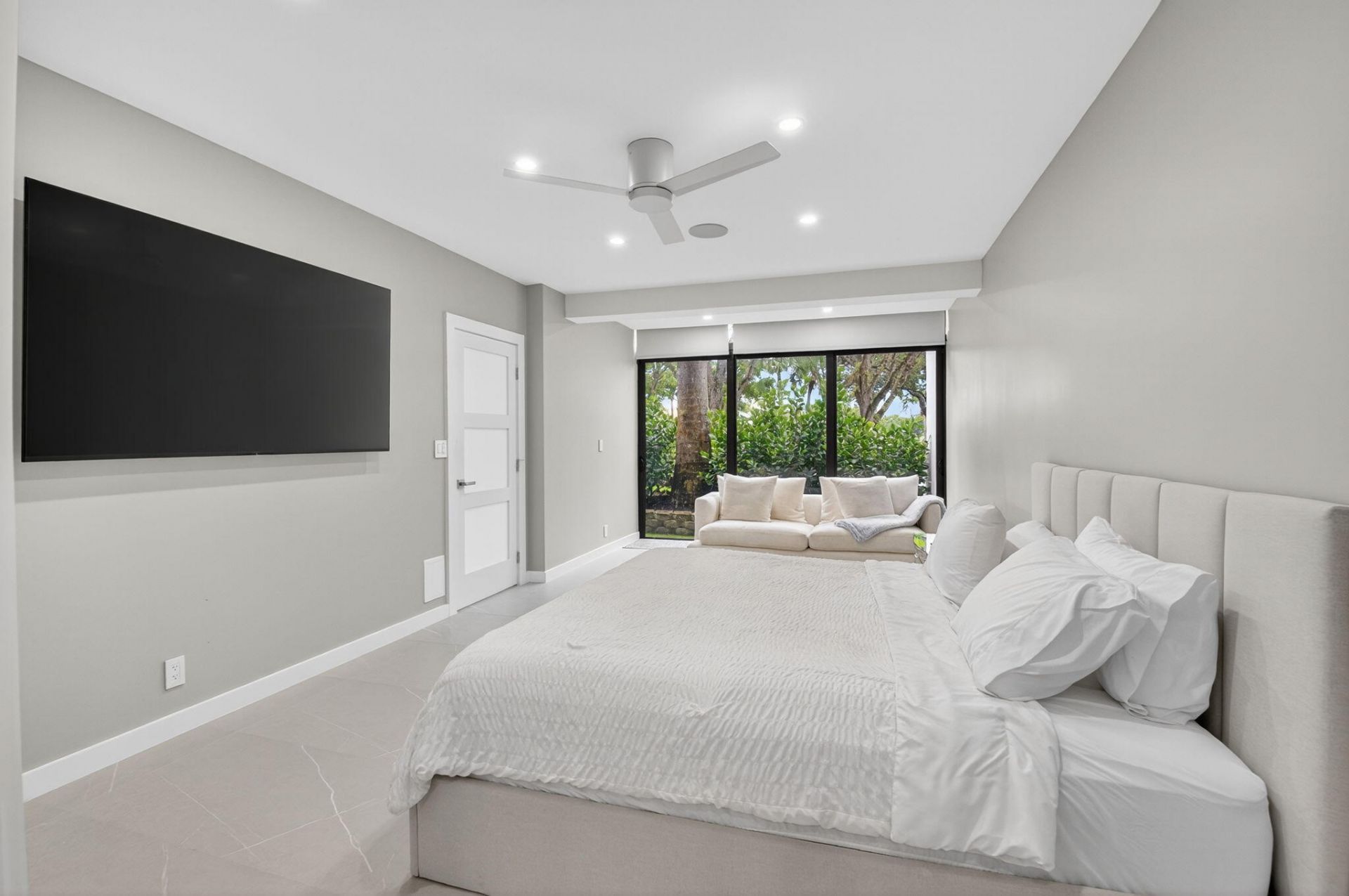 7847 Lakeside Boulevard, Unit 1014, Boca Raton, FL 33434 Photo