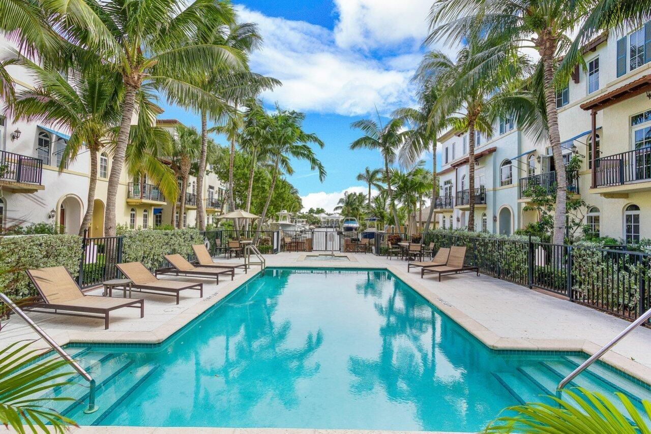 813 Estancia Way, Boynton Beach, FL 33435 Photo