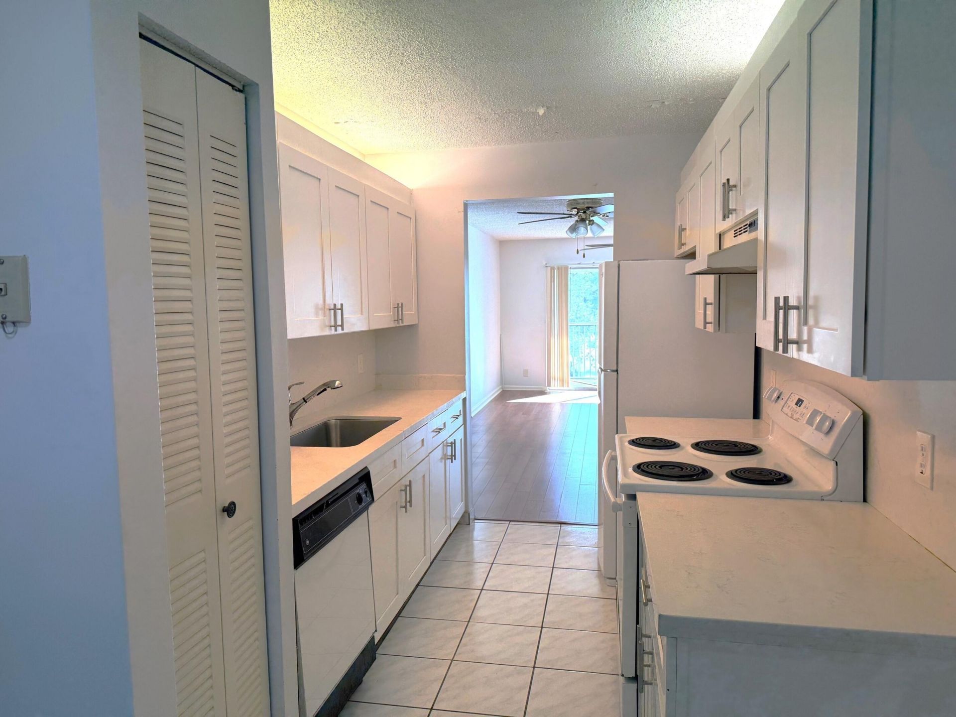 1200 SW 130th Avenue, Unit 210-G, Hollywood, FL 33027 Photo