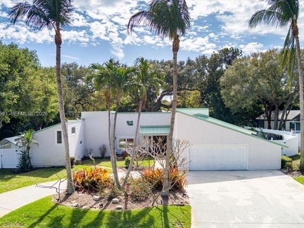 3 Gumbo Limbo Way , Sewalls Point, FL 34996