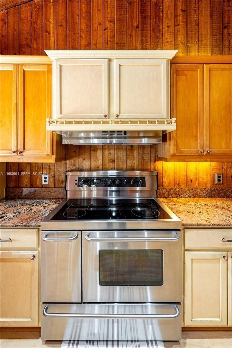 3 Gumbo Limbo Way , Sewalls Point, FL 34996 Photo