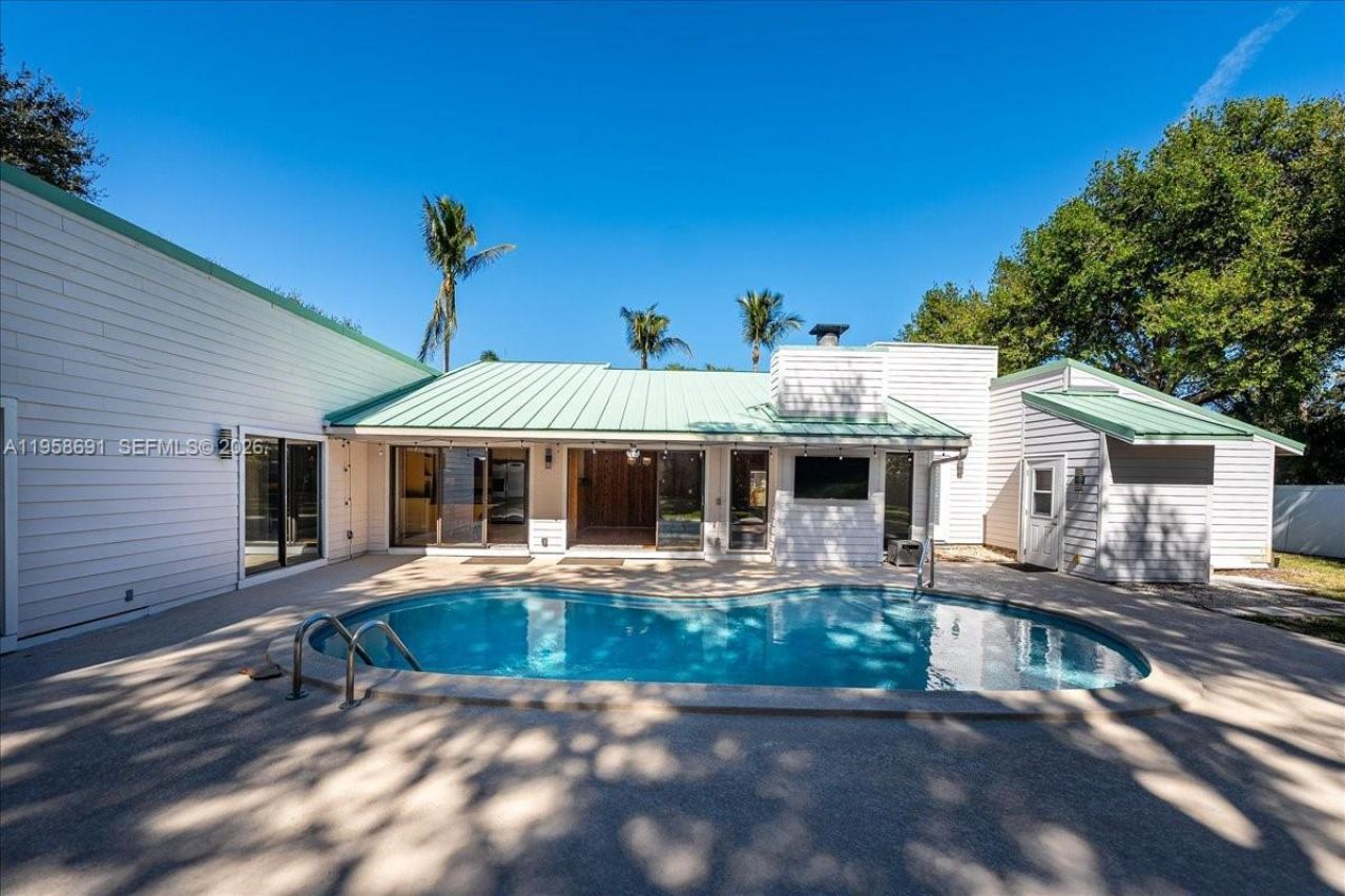 3 Gumbo Limbo Way , Sewalls Point, FL 34996 Photo