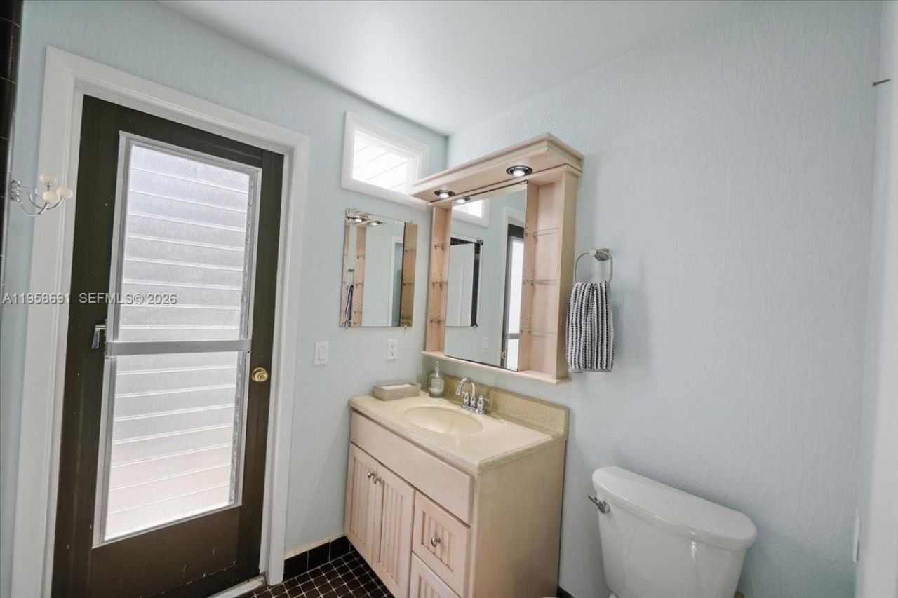 3 Gumbo Limbo Way , Sewalls Point, FL 34996 Photo