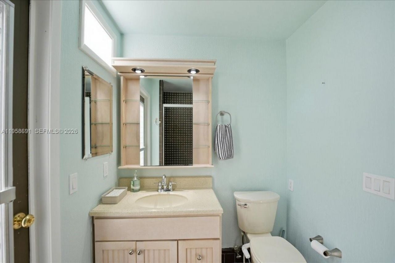 3 Gumbo Limbo Way , Sewalls Point, FL 34996 Photo